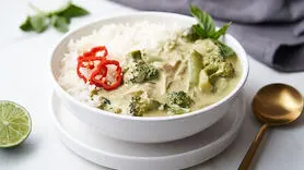 طرز تهیه خوراک سبز تایلندی برای افطاری