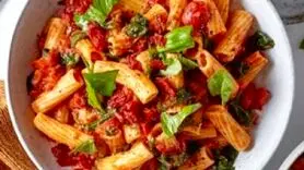 چگونه پاستای سبزیجات رژیمی سالم و ساده درست کنیم؟