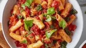 چگونه پاستای سبزیجات رژیمی سالم و ساده درست کنیم؟