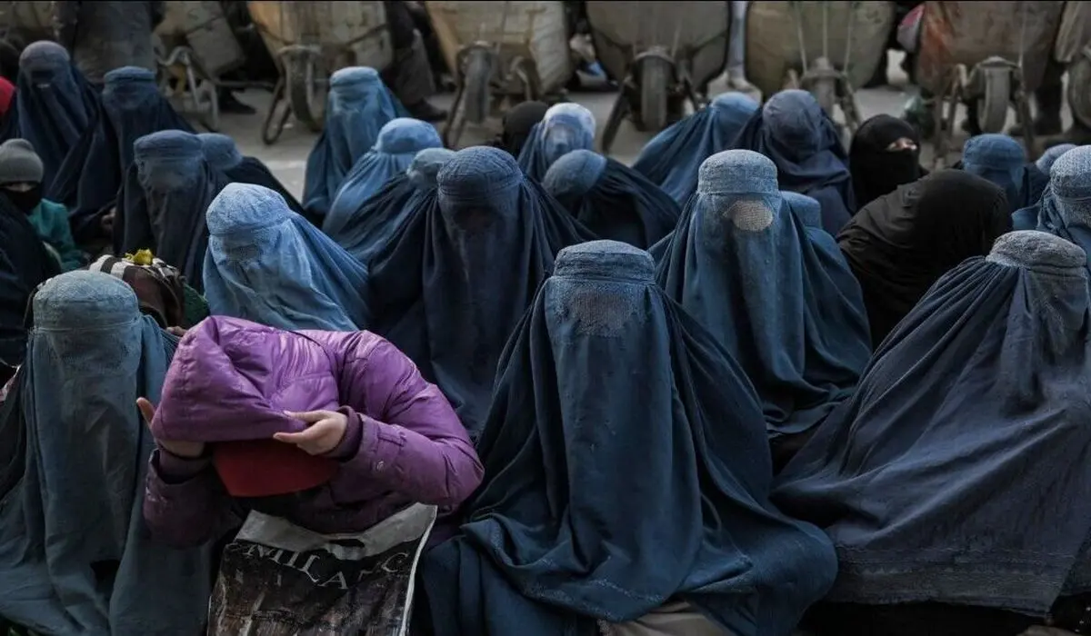 طالبان اجازه داد زنان افغان با هم صحبت کنند