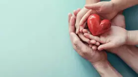 محبت و مهربانی به کاهش علایم افسردگی و اضطراب کمک می کند