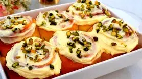 طرز تهیه شیرینی رول پسته لذیذ اماراتی + فیلم
