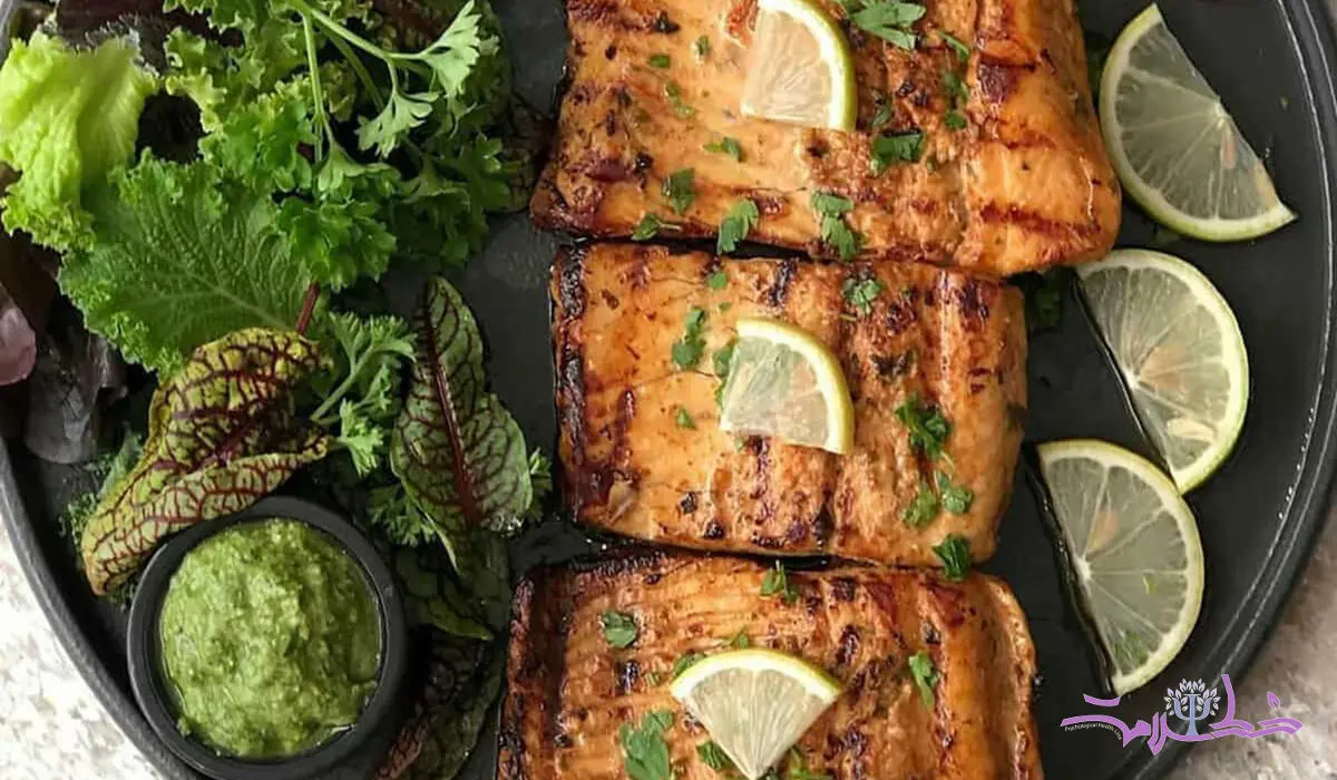 بهترین شام برای افراد لاکچری + طرز تهیه ماهی سالمون گریل شده با سبزیجات کبابی
