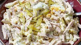 طرز تهیه سالاد کلم با ژامبون + با سس مخصوص 