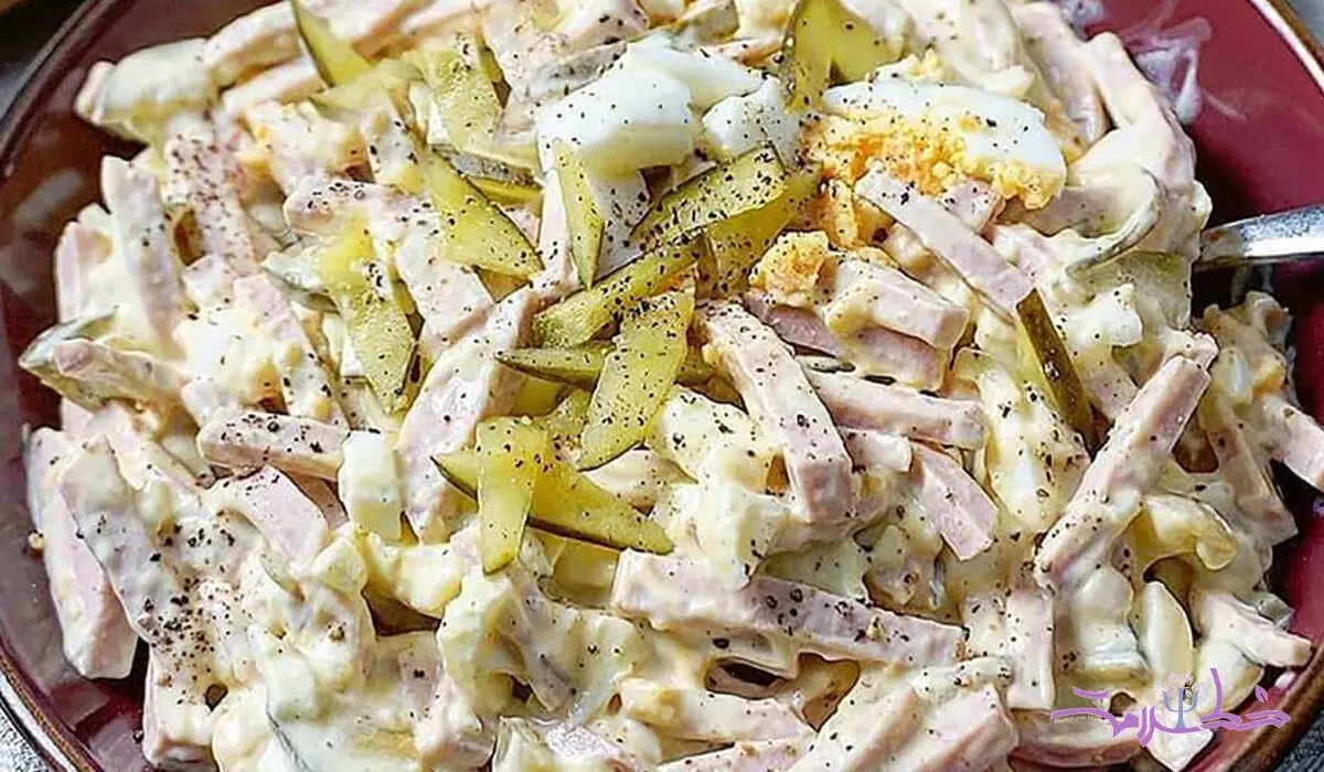 طرز تهیه سالاد کلم با ژامبون + با سس مخصوص 