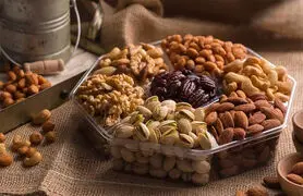 ترکیبات اصلی آجیل شب یلدا 