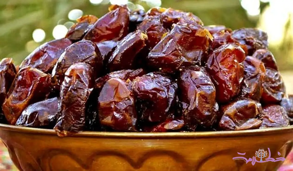 ۱۵ دلیل برای گنجاندن خرما در رژیم غذایی روزانه