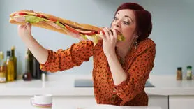 اختلال پرخوری را ساده نبینید ! + خطر خودکشی وجود دارد