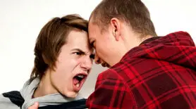 اختلال سلوک چه علائمی دارد؟ + این پراخشگری ها چقدر ارثی است 
