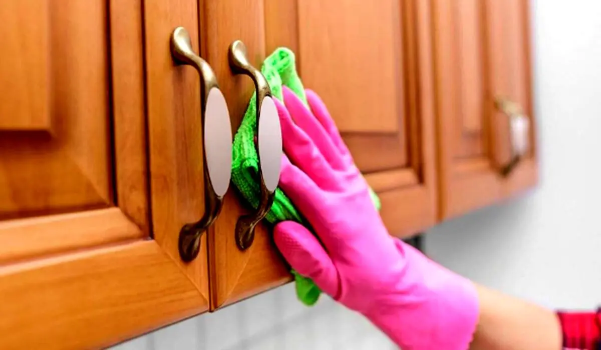 ترفندهای بی‌نظیر سریع برای تمیز کردن کابینت‌ها در خانه تکانی+ فیلم