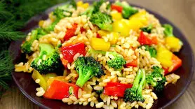 فیلم / طرز تهیه پلو چینی خوشمزه و جدید + فوری و ارزان و بدون گوشت