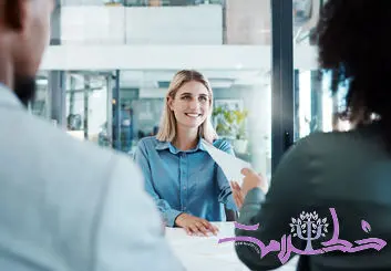 ۵ اشتباه زبان بدن که باید در مصاحبه از آنها اجتناب کنید