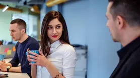 ۷ عامل کلیدی که محیط کار را مستعد خیانت می کند