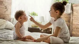 این 8 رفتار نشان می دهد والدین تان کنترلگر و زیادی مراقب بوده اند
