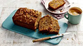 طرز تهیه کیک خرما عصرانه ای سالم و خوشمزه و مقوی