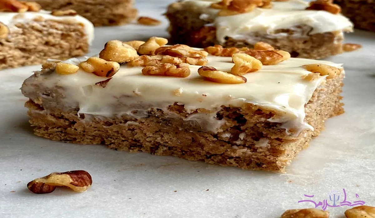 طرز تهیه مقوی ترین کیک خیس + با موز و گردو