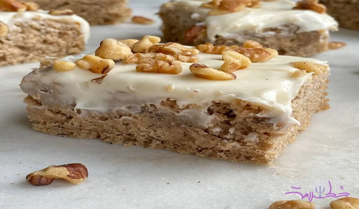 طرز تهیه مقوی ترین کیک خیس + با موز و گردو