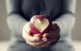۶ اثر جالب اکسی‌توسین هورمونی از کاهش درد تا کم کردن اختلافات رابطه