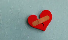 4 راه برای تشخیص خیانت کردن / اگر در رابطه هستید بخوانید