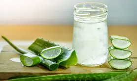  پاکسازی لک های پوست با ژل آلوئه ورا + چند دستورالعمل
