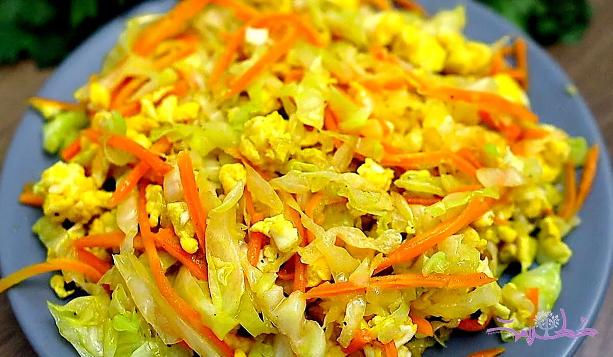 فیلم/ طرز تهیه سالاد کلم و تخم مرغ  خوشمزه و فوری + ارزان و بدون گوشت