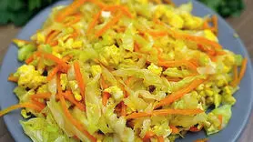 فیلم/ طرز تهیه سالاد کلم و تخم مرغ  خوشمزه و فوری + ارزان و بدون گوشت