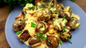 فیلم / طرز تهیه قارچ خامه ای به سبک ایتالیایی ها + فوری و ارزان بدون گوشت