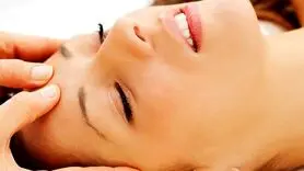 نحوه ماساژ دادن صورت برای جلوگیری از افتادگی و پیری + فیلم