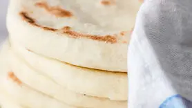فیلم/ طرز تهیه نان بربری خانگی و خوشمزه + ساده و فوری
