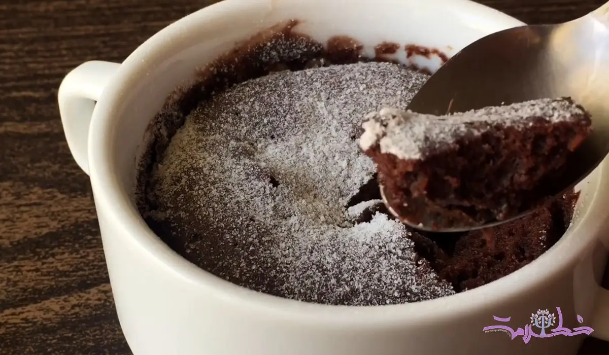 فیلم / طرز تهیه کیک فنجانی شکلاتی در 1 دقیقه + با طعمی فوق العاده