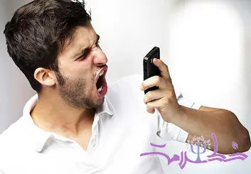 اسکرول خشمگینانه چیست؟ +  راههای مقابله با سندرم دنیای خشن