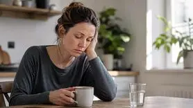 چرا بی دلیل خسته ایم؟ فشارهای کوچکی که انرژی ما را می گیرند