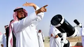 دیدنی از لحظه رویت هلال ماه رمضان در عربستان سعودی + فیلم