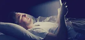 قرار گرفتن در معرض نور در شب سلامتی را به خطر می اندازد