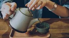 به جای قرص خواب از این دمنوش های گیاهی استفاده کنید!