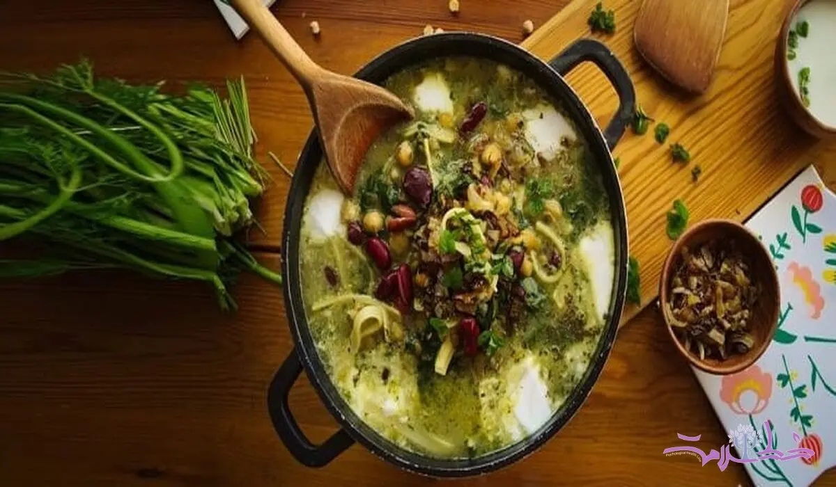 طرز تهیه آش اسفناج بدون حبوبات برای افطار